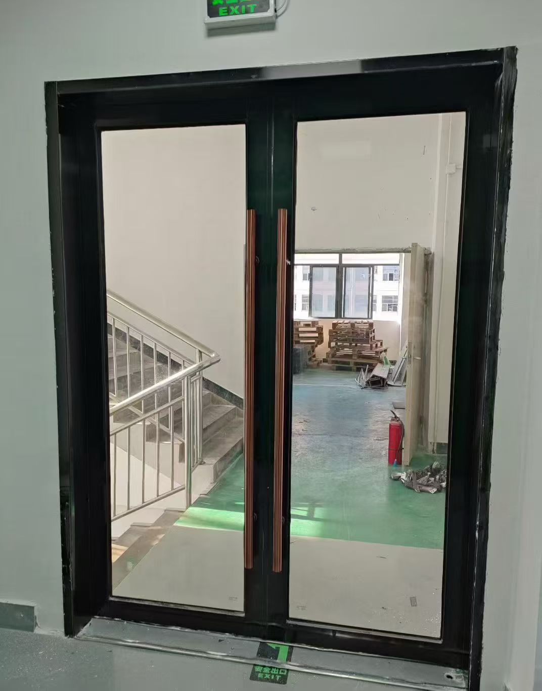 香港防火門工程，不鏽鋼玻璃防火門，港標，英標，歐標標準，本地門市可定製