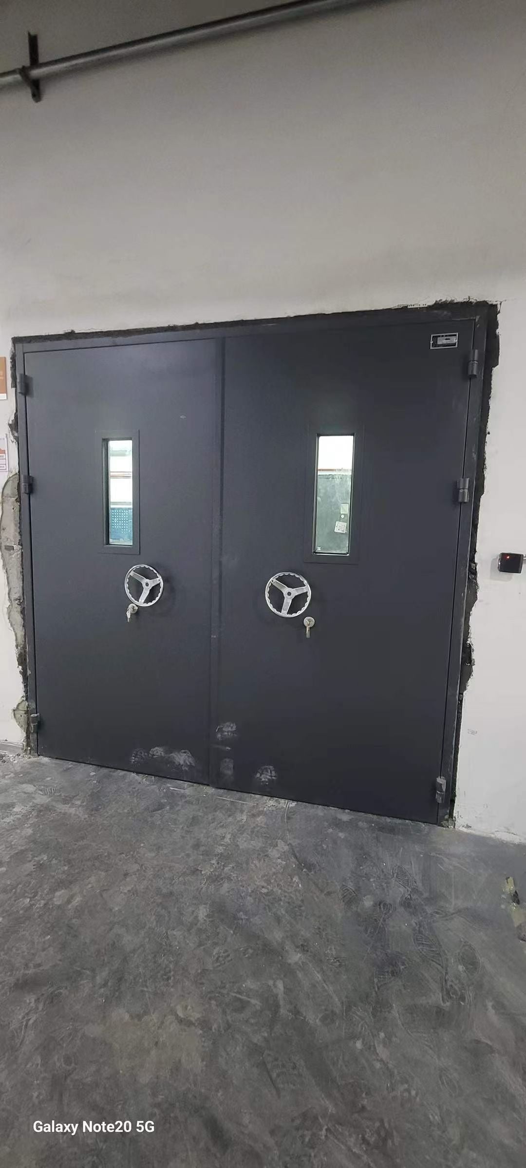 香港防火門工程，港標，英標，歐標標準，自家工廠，本地門市可定製