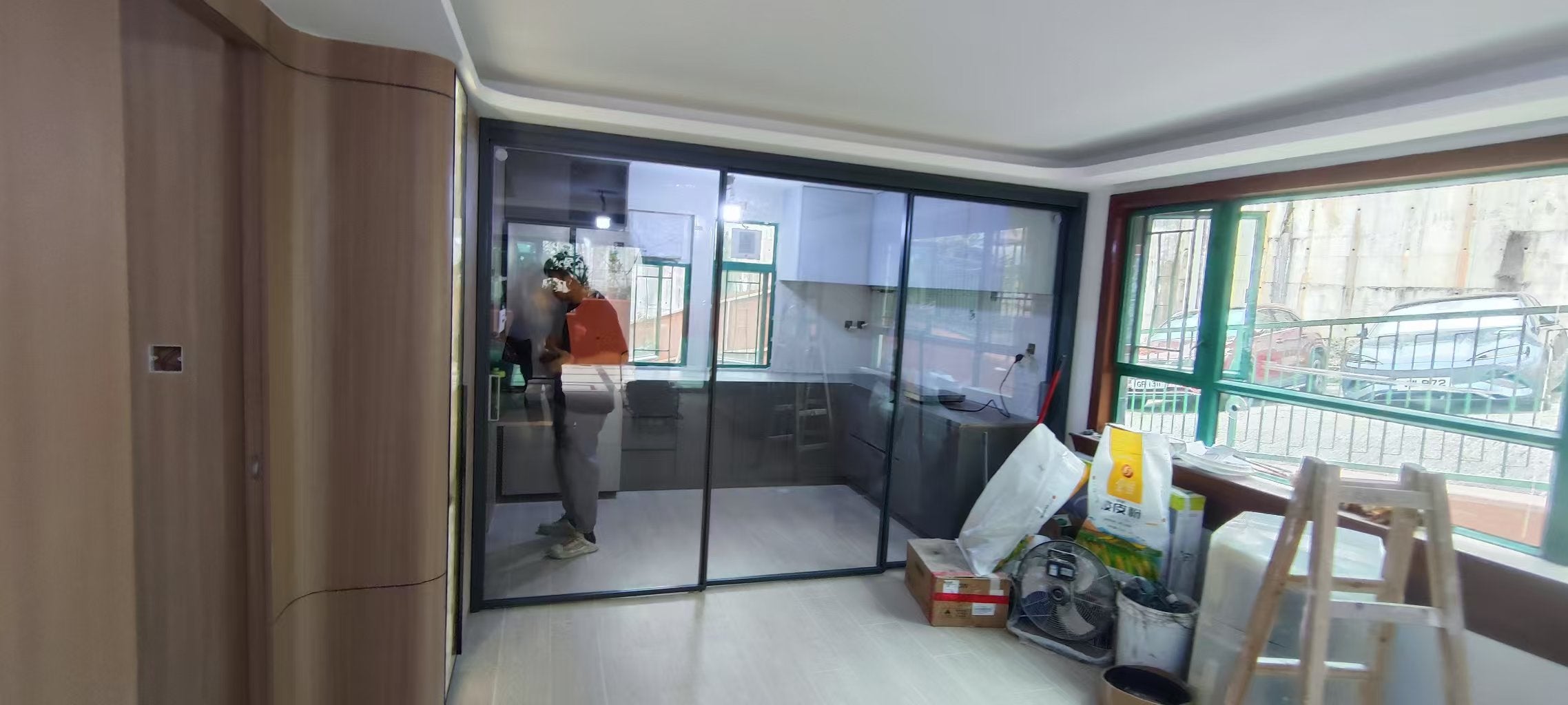 玻璃趟門，香港家居的空間美學藝術設計，本地門市自家工廠，可定製