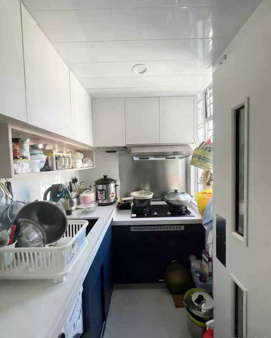 香港藝術設計櫥櫃，大理石，石英石櫥櫃，本地門市自家工廠量身定做