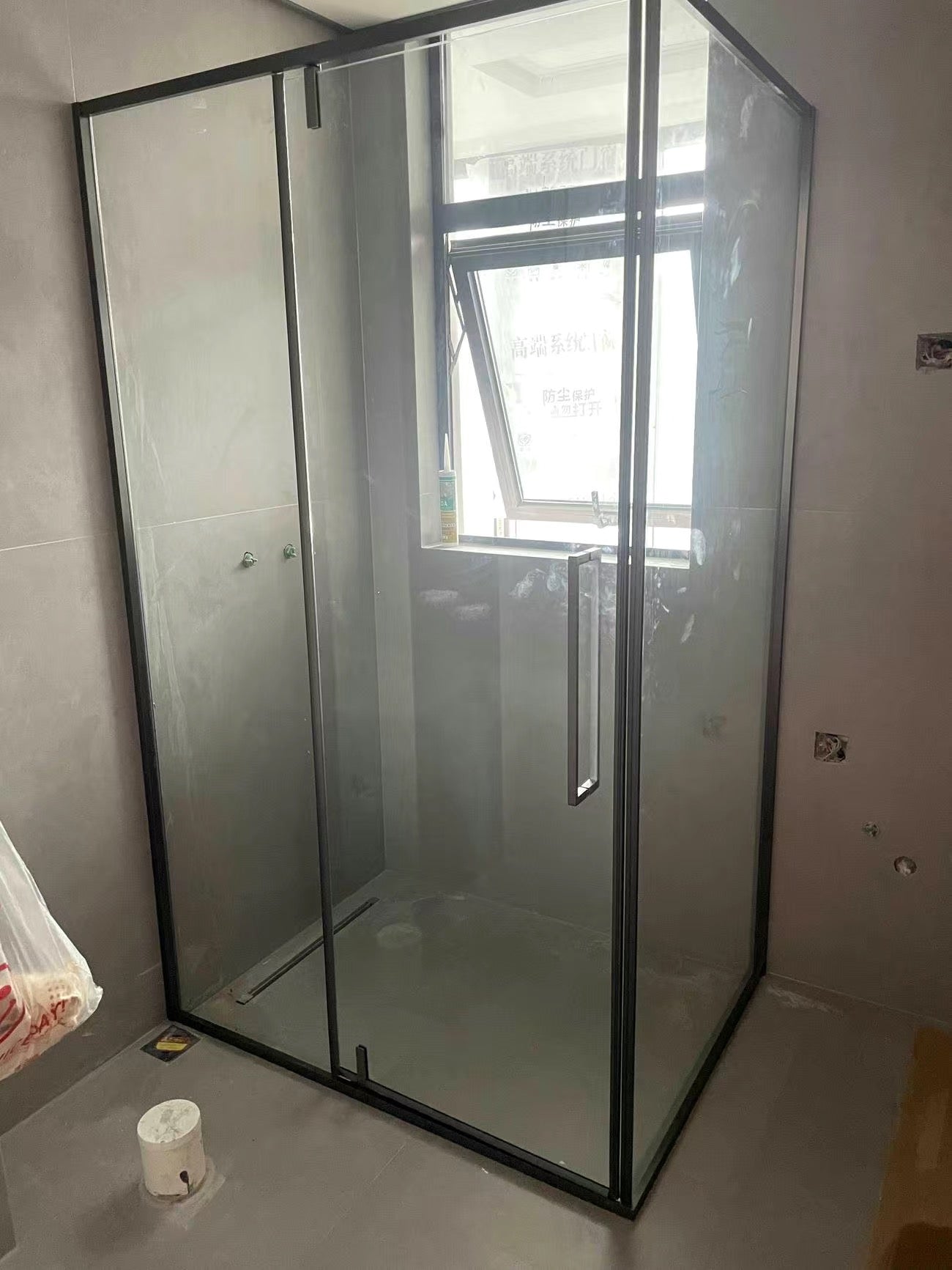 香港浴屏推薦 浴室門幹濕分離設計 訂製尺寸及安裝服務